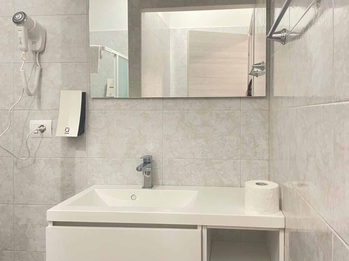 Nuovo Confortini Rooms Sunday Верона Экстерьер фото